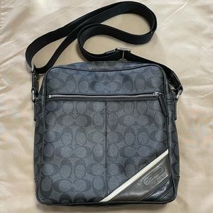 Authentic Coach crossbody flight bag